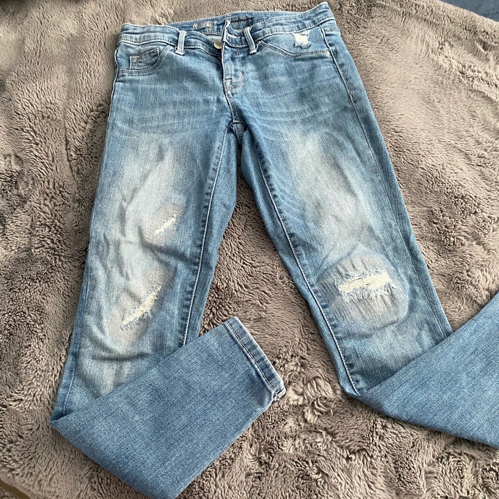 Light wash low rise skinny jeans
